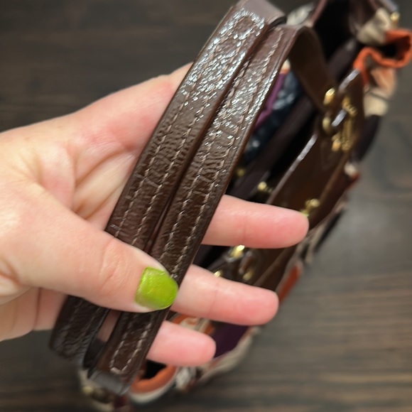 Coach signature shoulder bag - Picture 12 of 15